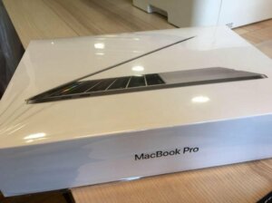 Macbook Pro 13 – 256GB – 8GB – space grey – Facetime